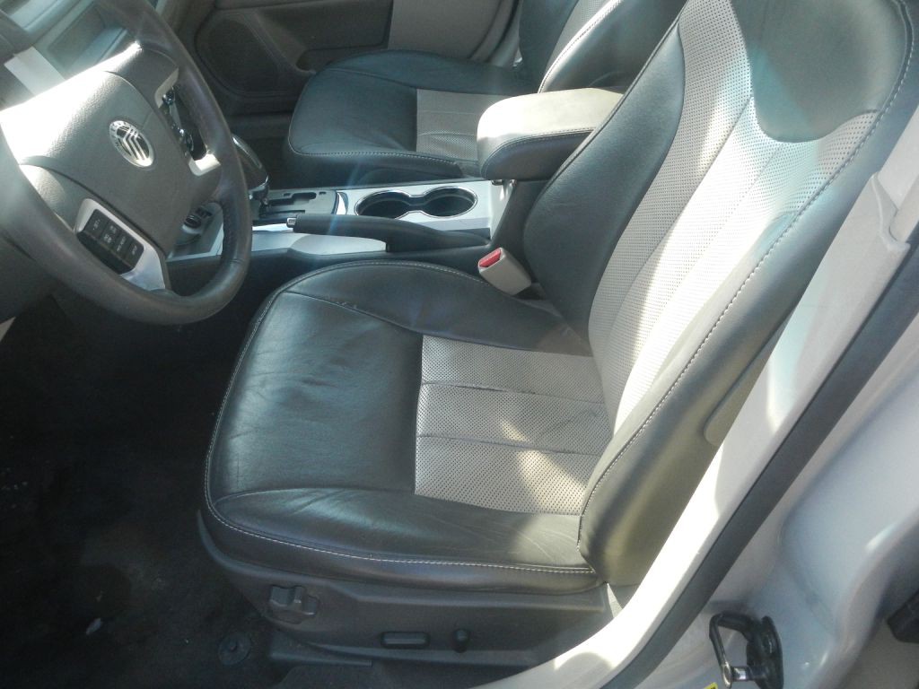 2010 Mercury Milan Image 43