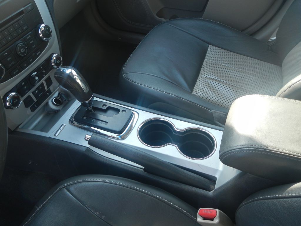 2010 Mercury Milan Image 46