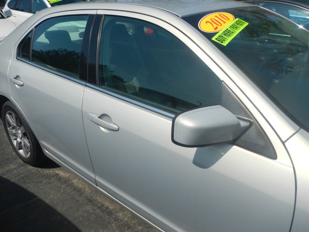 2010 Mercury Milan Image 13