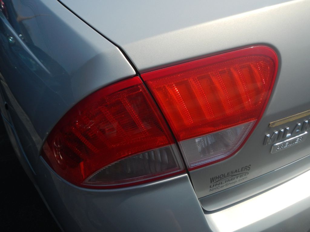 2010 Mercury Milan Image 31