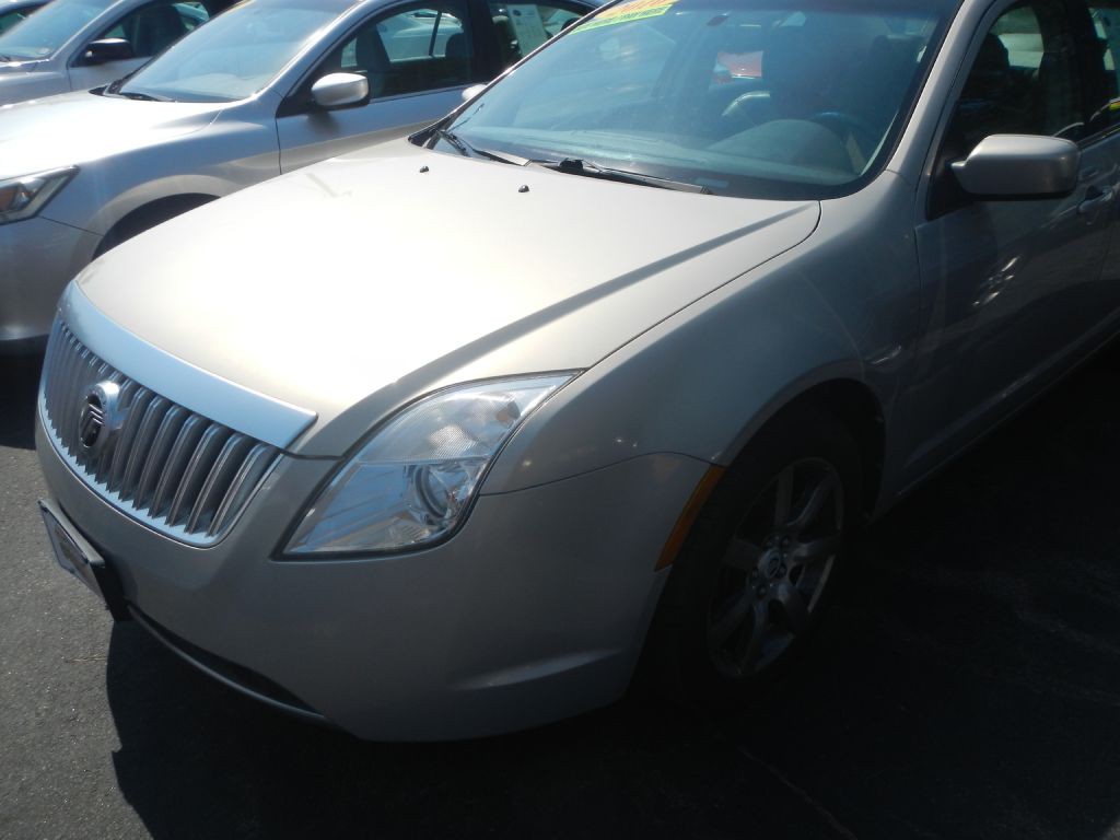 2010 Mercury Milan Image 34