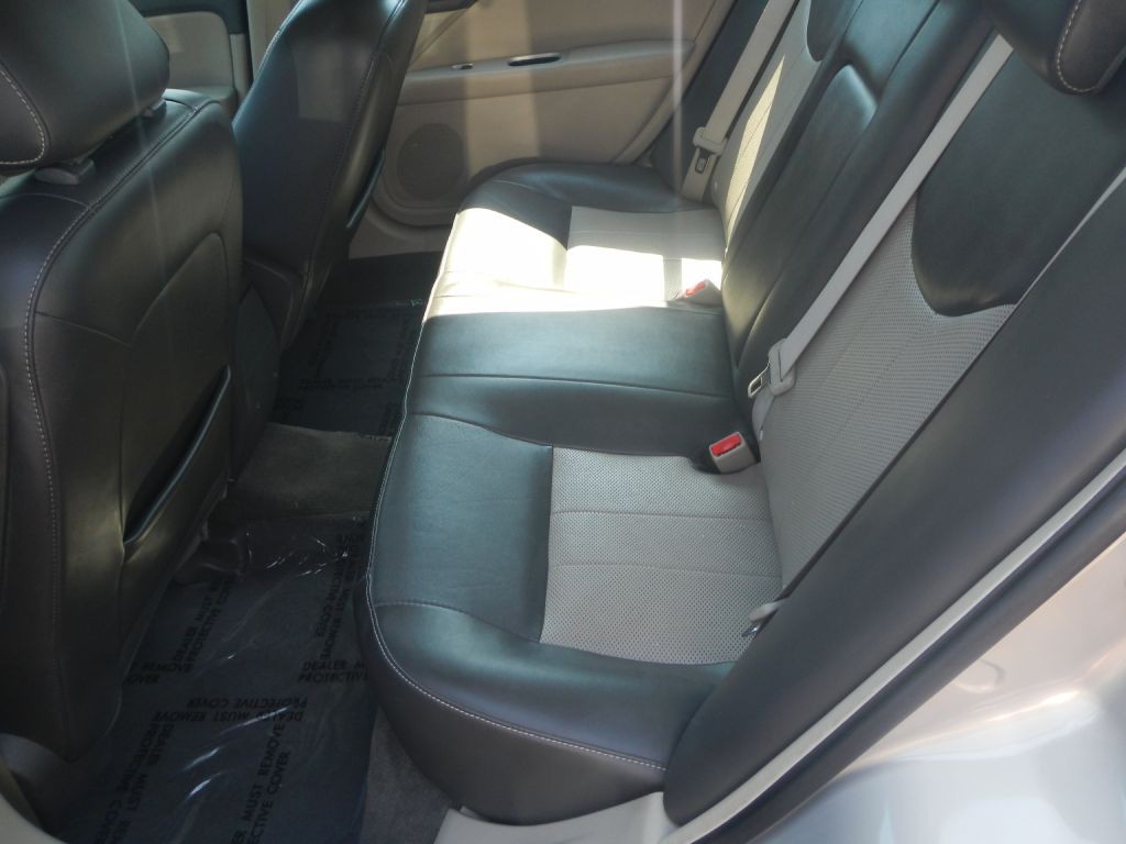 2010 Mercury Milan Image 36