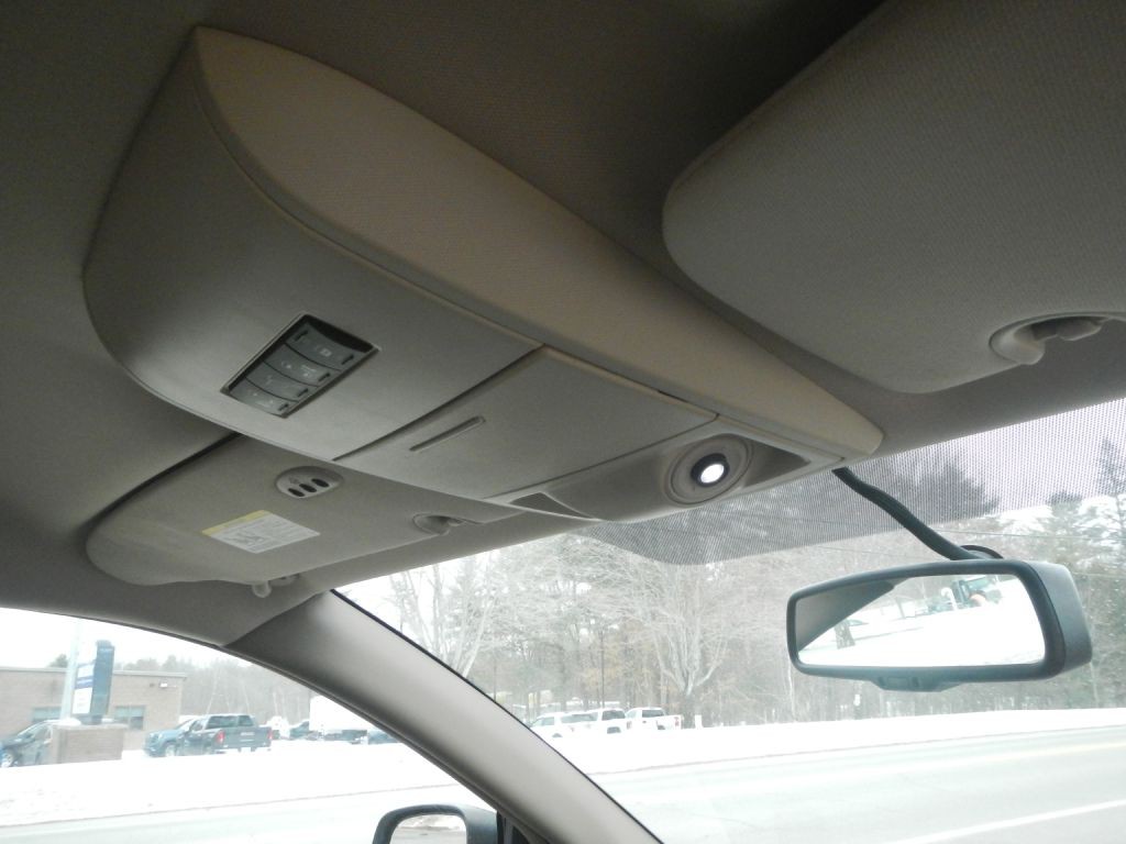 2014 Chrysler Town & Country Image 18