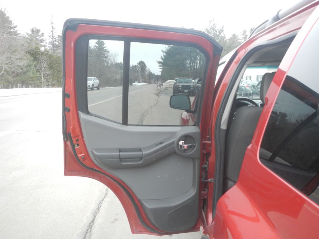 2013 Nissan Xterra Image 35
