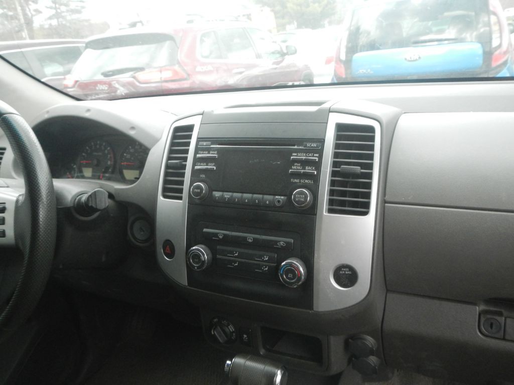 2013 Nissan Xterra Image 16