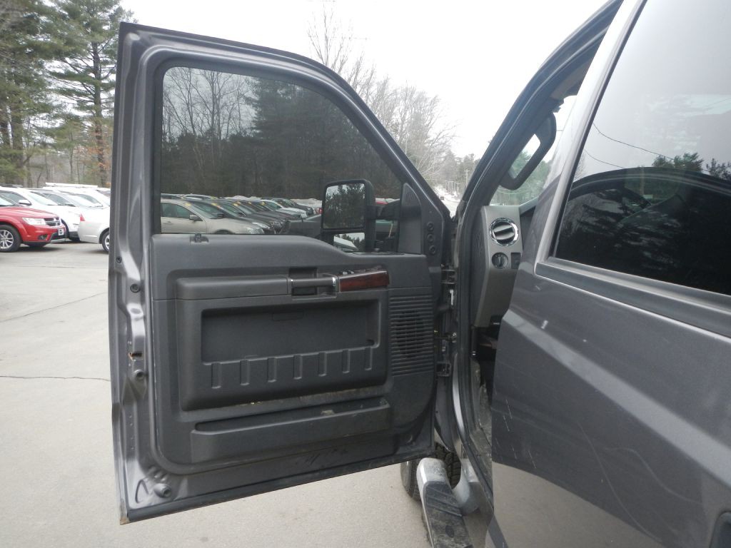 2009 Ford F-350 Image 18
