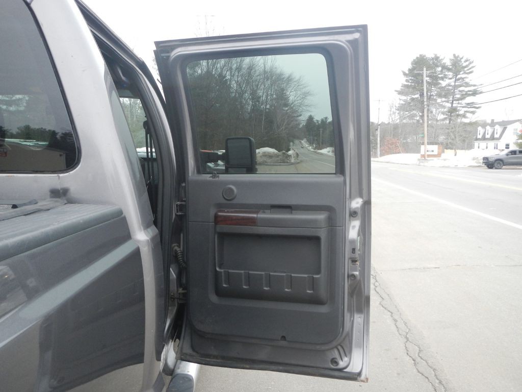 2009 Ford F-350 Image 38