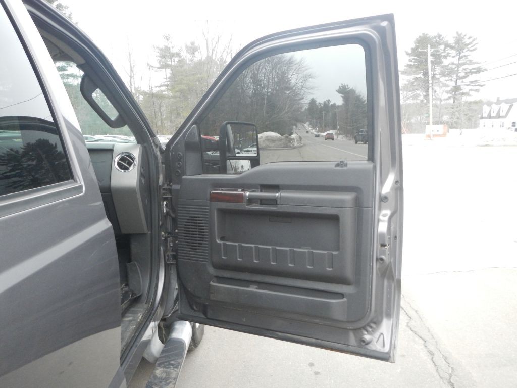 2009 Ford F-350 Image 41