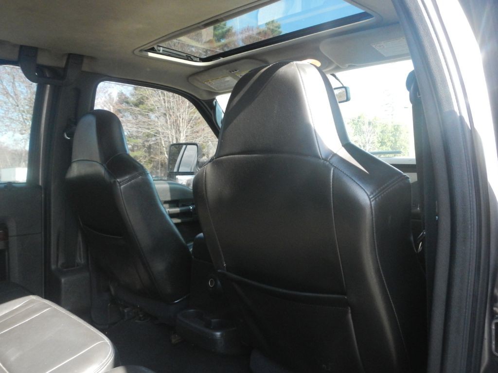 2009 Ford F-350 Image 29