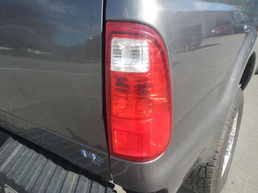 2009 Ford F-350 Image 32