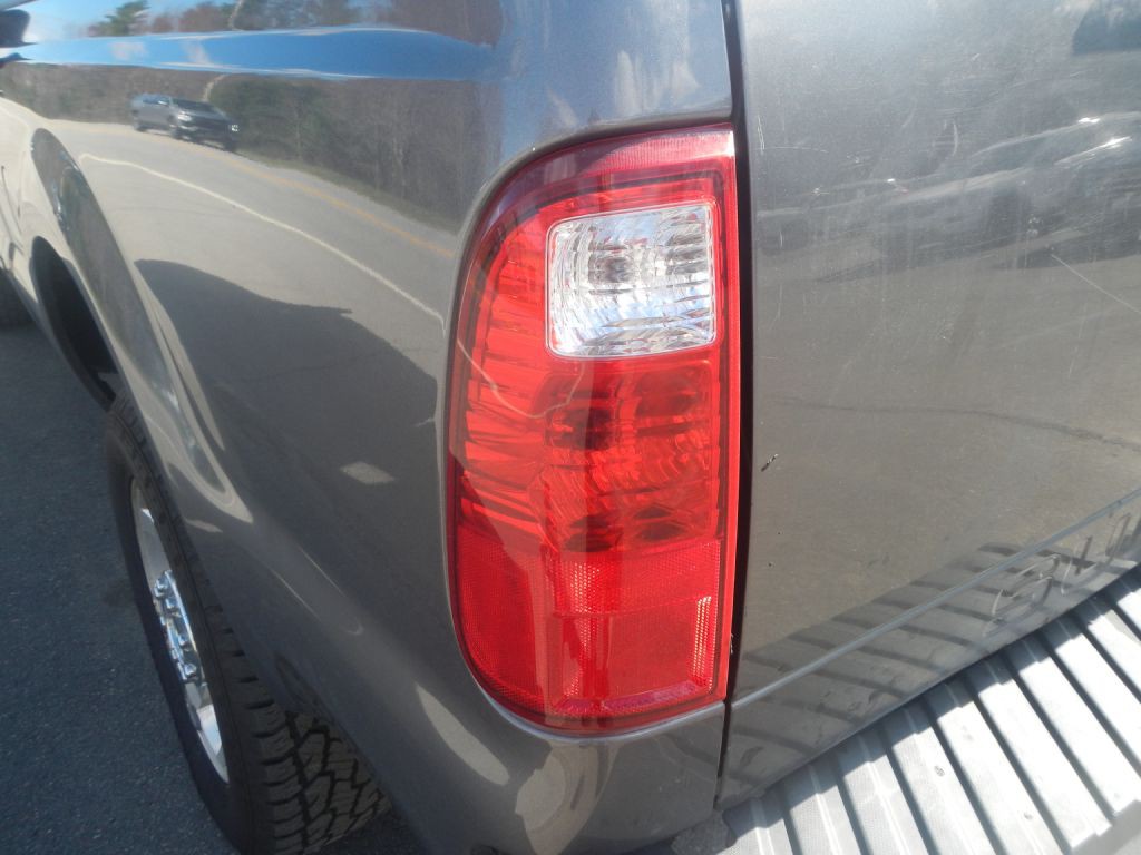 2009 Ford F-350 Image 34