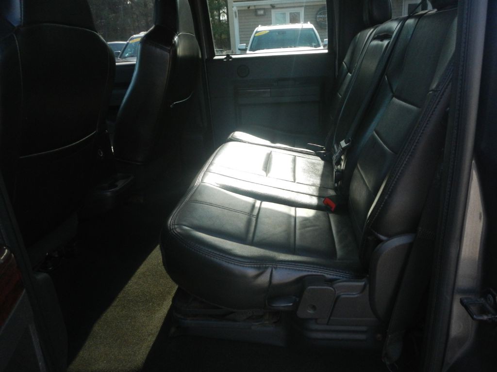 2009 Ford F-350 Image 41