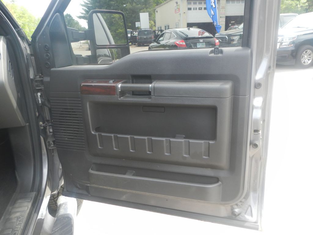 2009 Ford F-350 Image 20