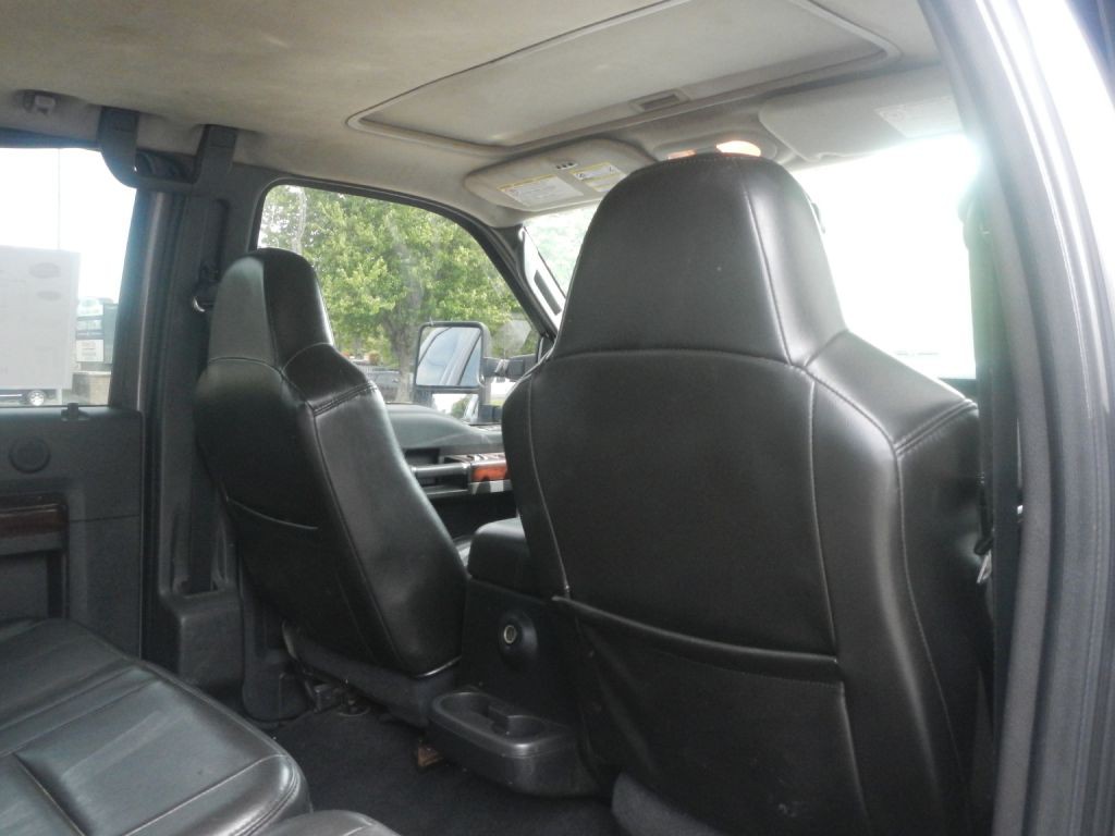 2009 Ford F-350 Image 28