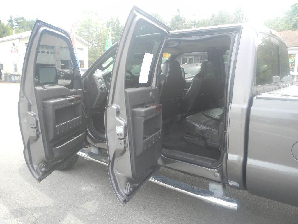 2009 Ford F-350 Image 37