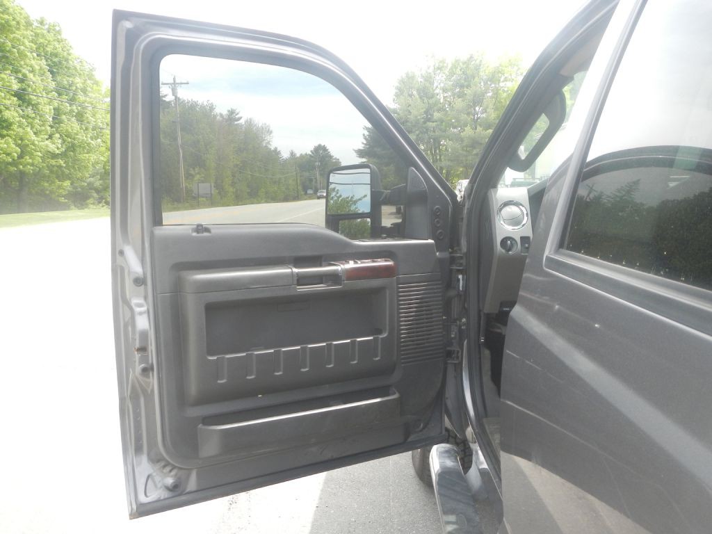 2009 Ford F-350 Image 45