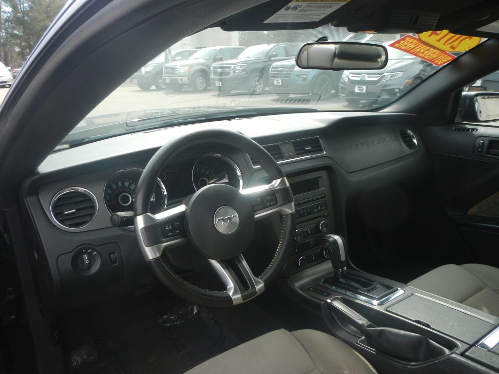 2014 Ford Mustang Image 8