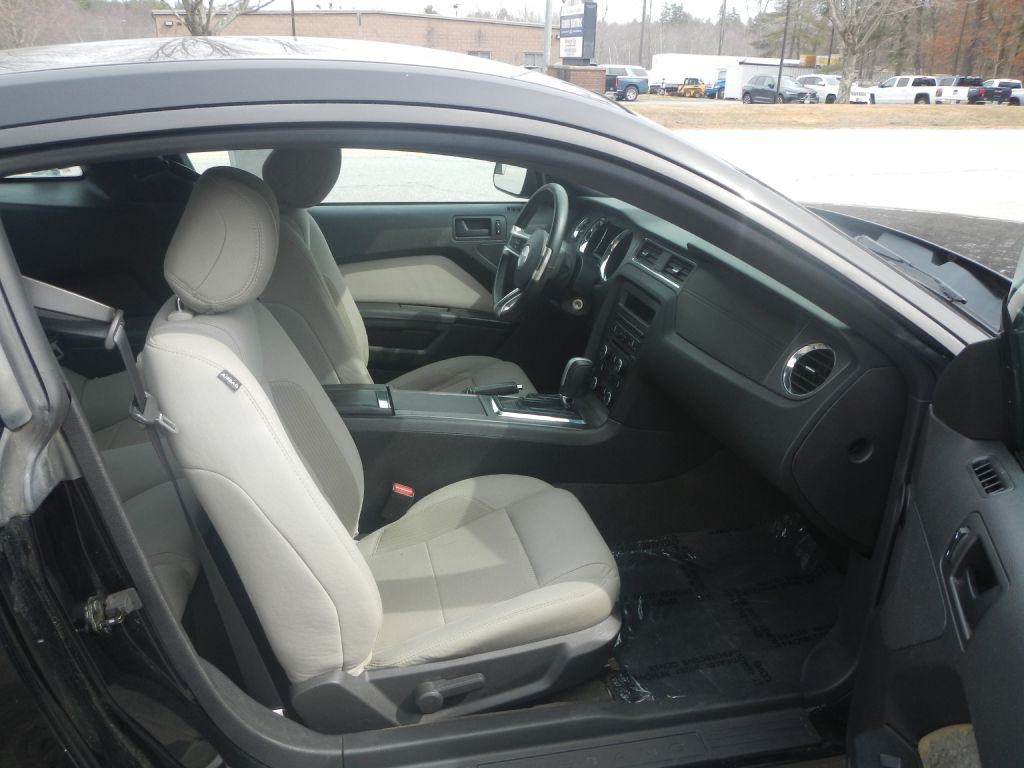 2014 Ford Mustang Image 13