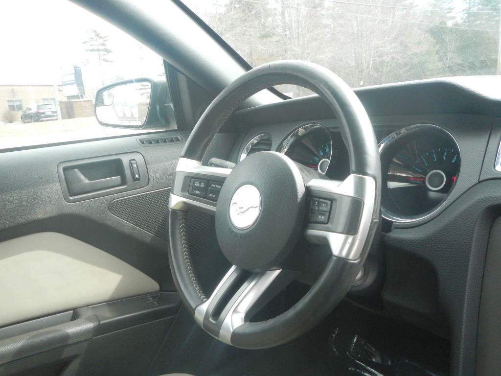 2014 Ford Mustang Image 15