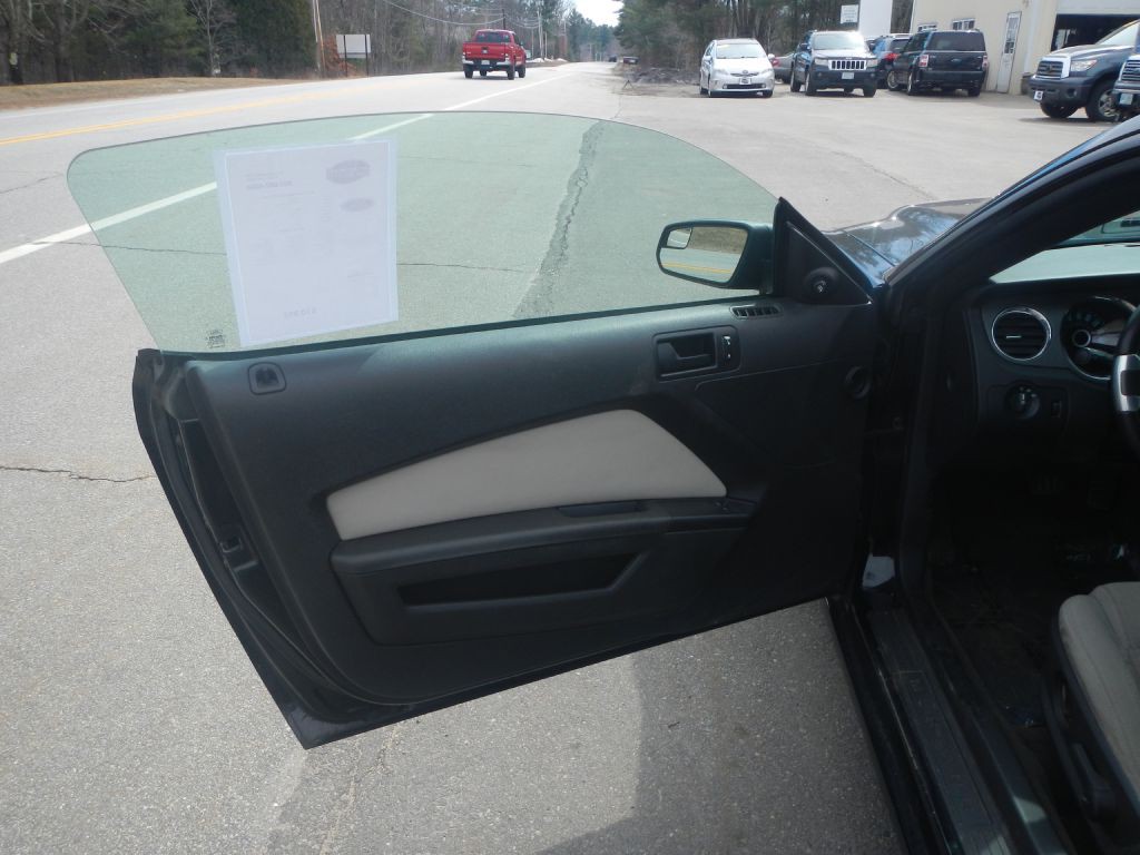 2014 Ford Mustang Image 25