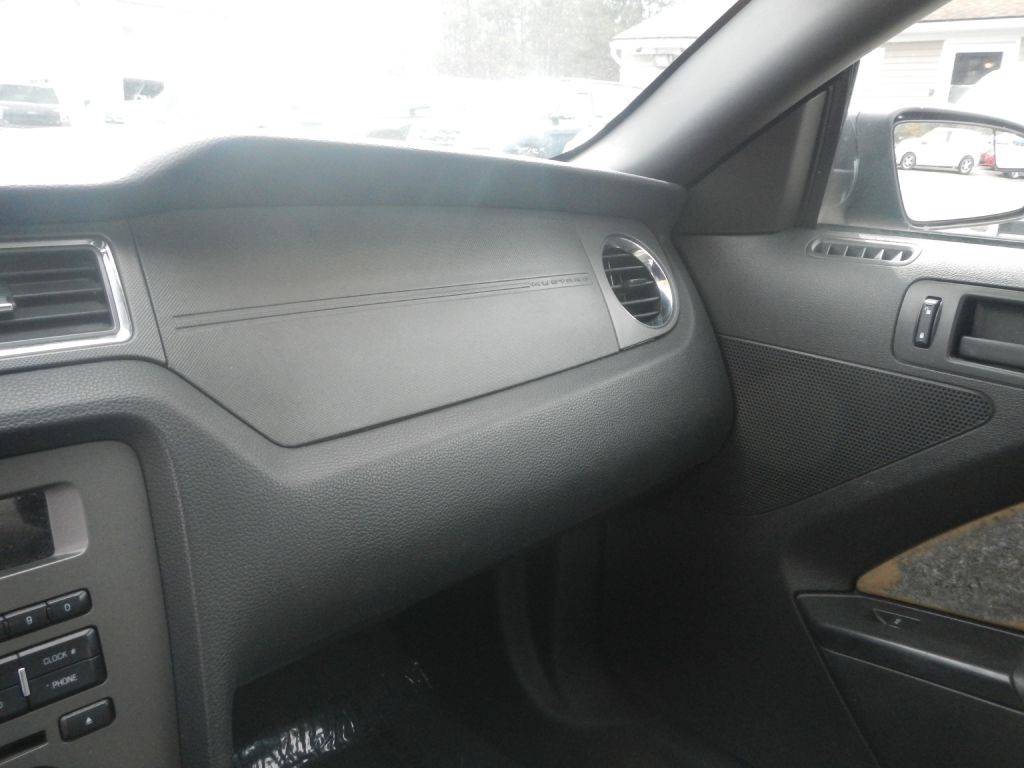 2014 Ford Mustang Image 31