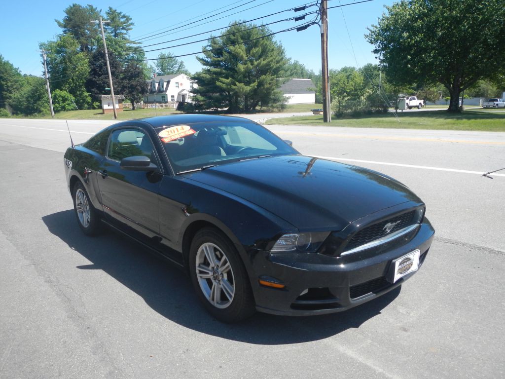 2014 Ford Mustang Image 2
