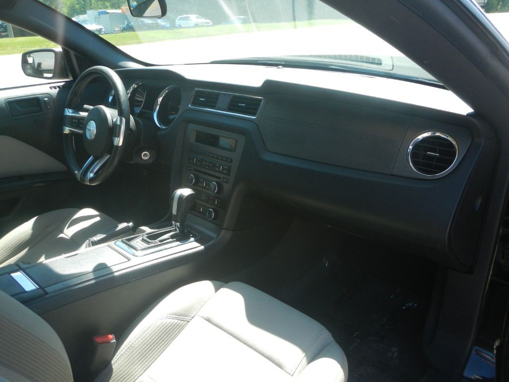 2014 Ford Mustang Image 3