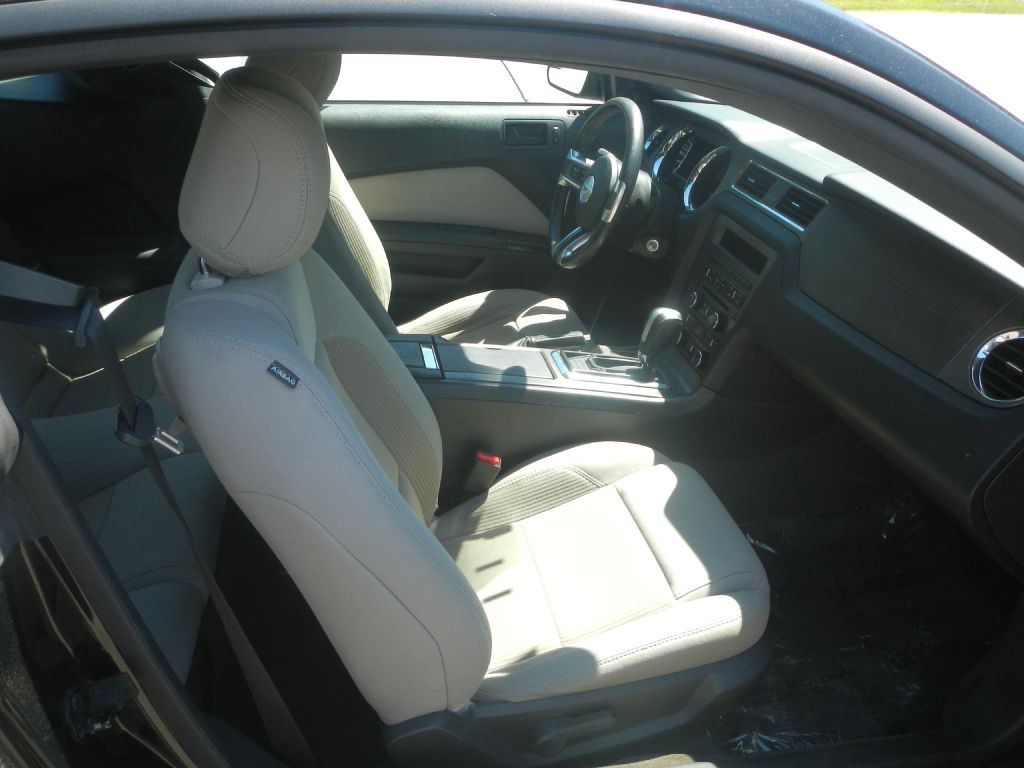2014 Ford Mustang Image 15