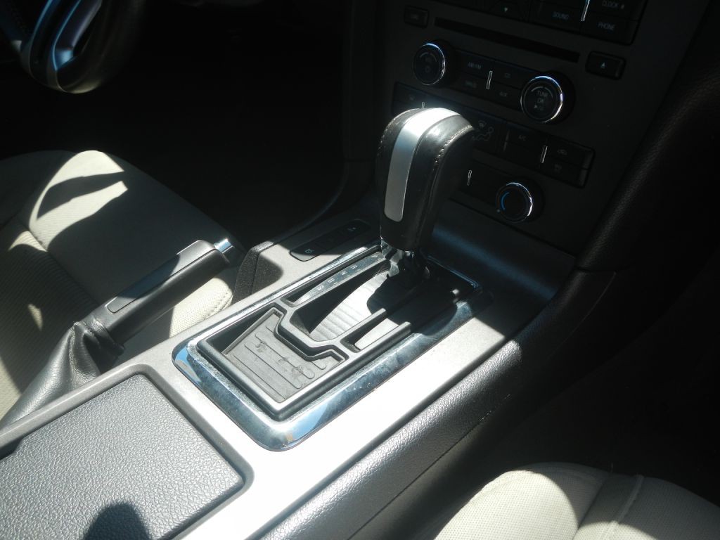 2014 Ford Mustang Image 19
