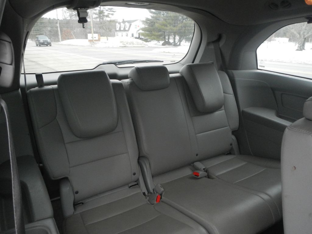 2015 Honda Odyssey Image 6