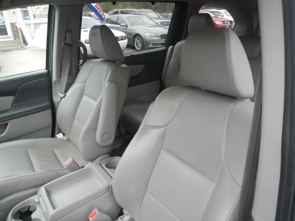 2015 Honda Odyssey Image 11