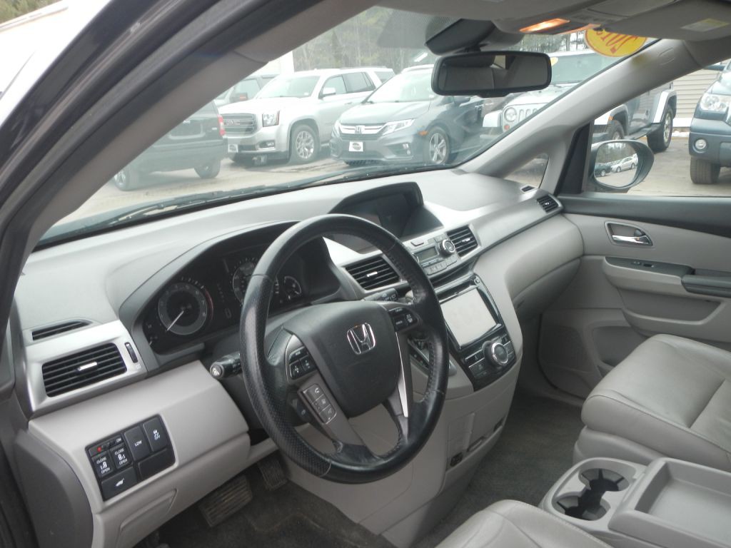 2015 Honda Odyssey Image 12