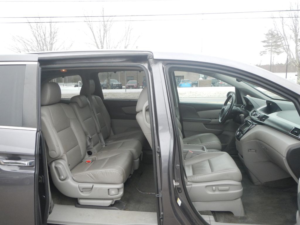 2015 Honda Odyssey Image 15
