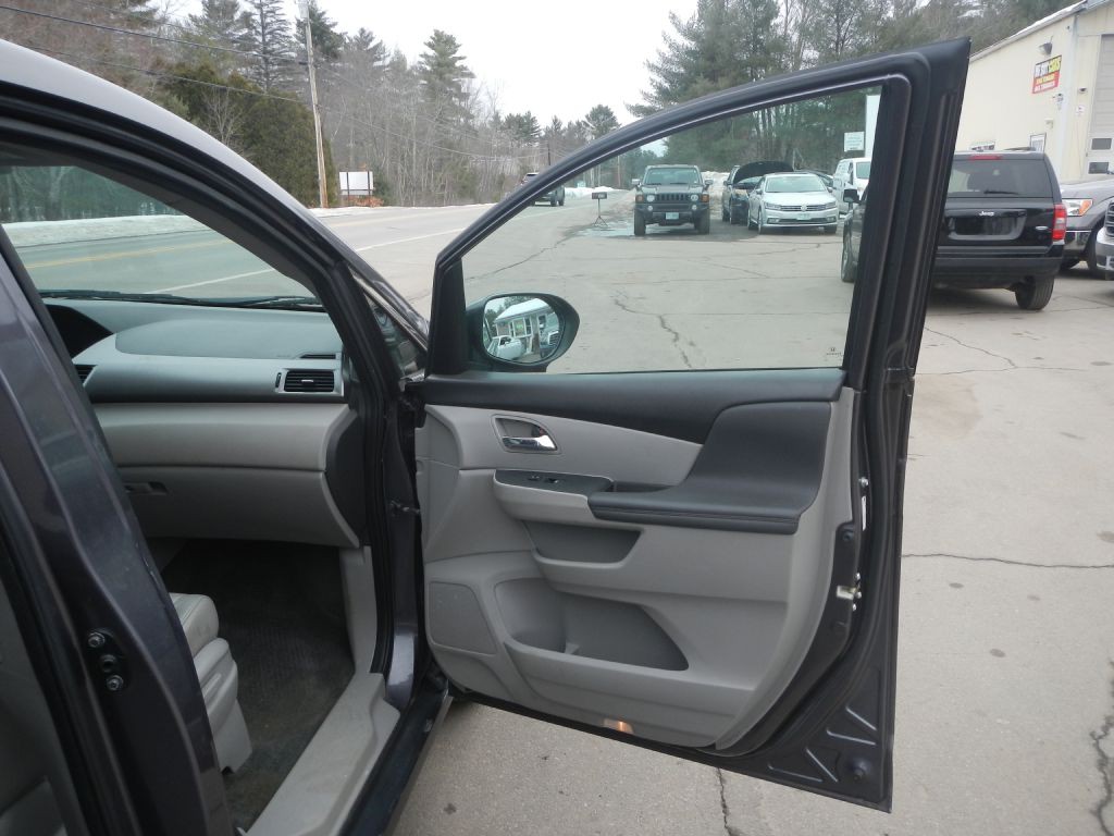2015 Honda Odyssey Image 16