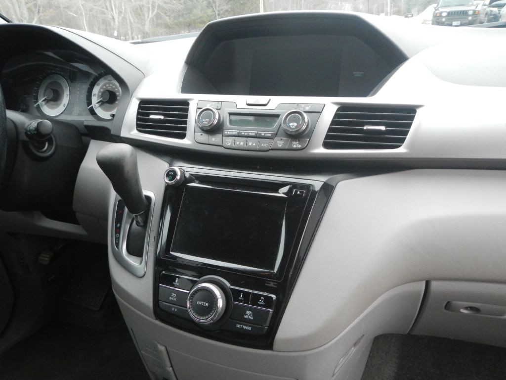2015 Honda Odyssey Image 20