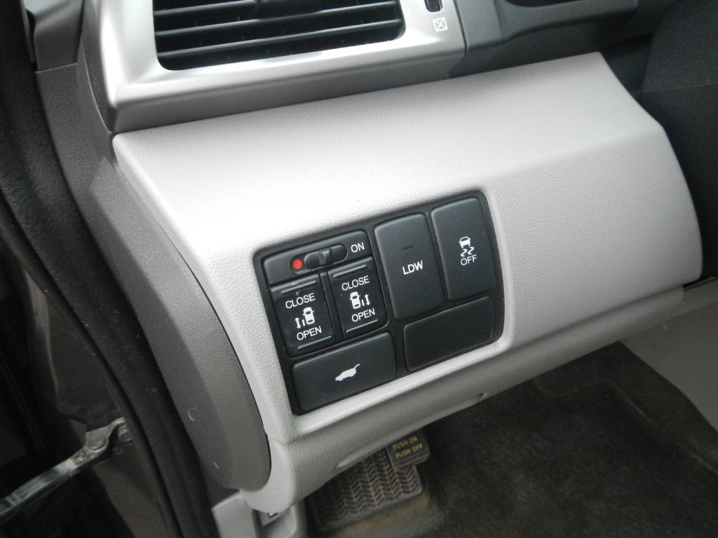 2015 Honda Odyssey Image 48