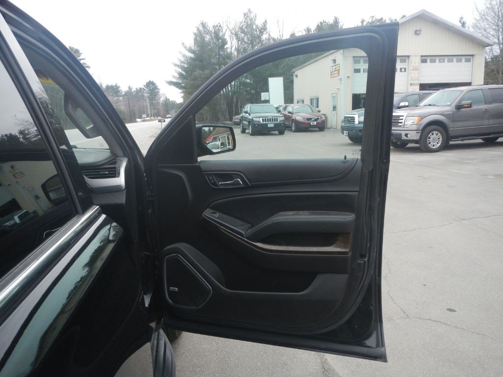 2017 Chevrolet Tahoe Image 19