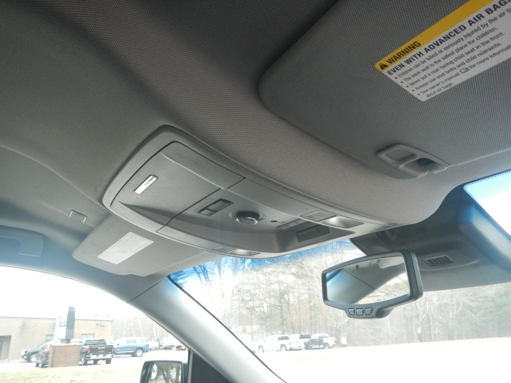 2017 Chevrolet Tahoe Image 23