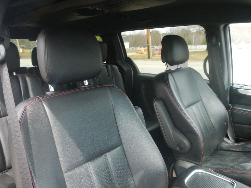 2014 Dodge Grand Caravan Image 3