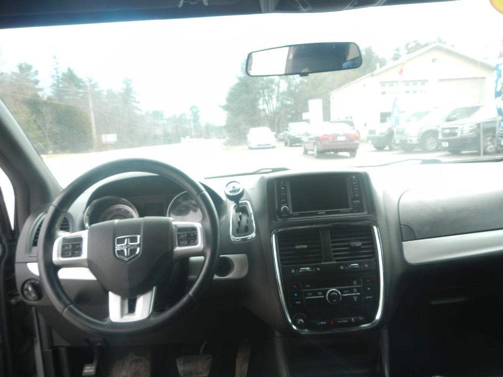 2014 Dodge Grand Caravan Image 42