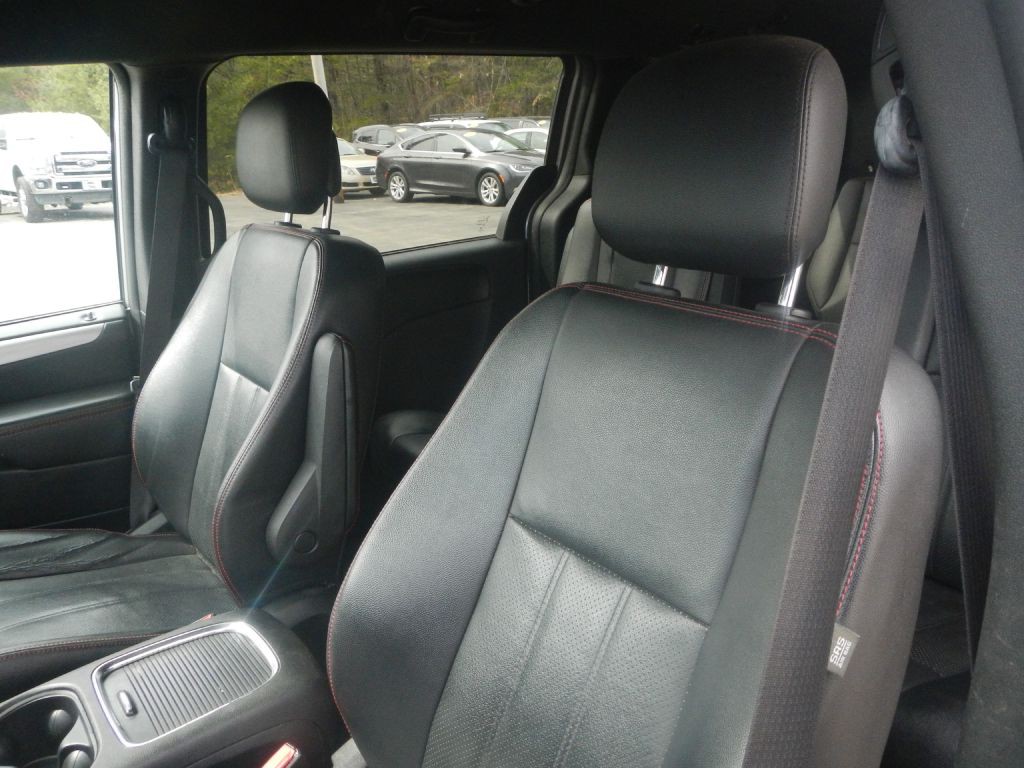 2014 Dodge Grand Caravan Image 43