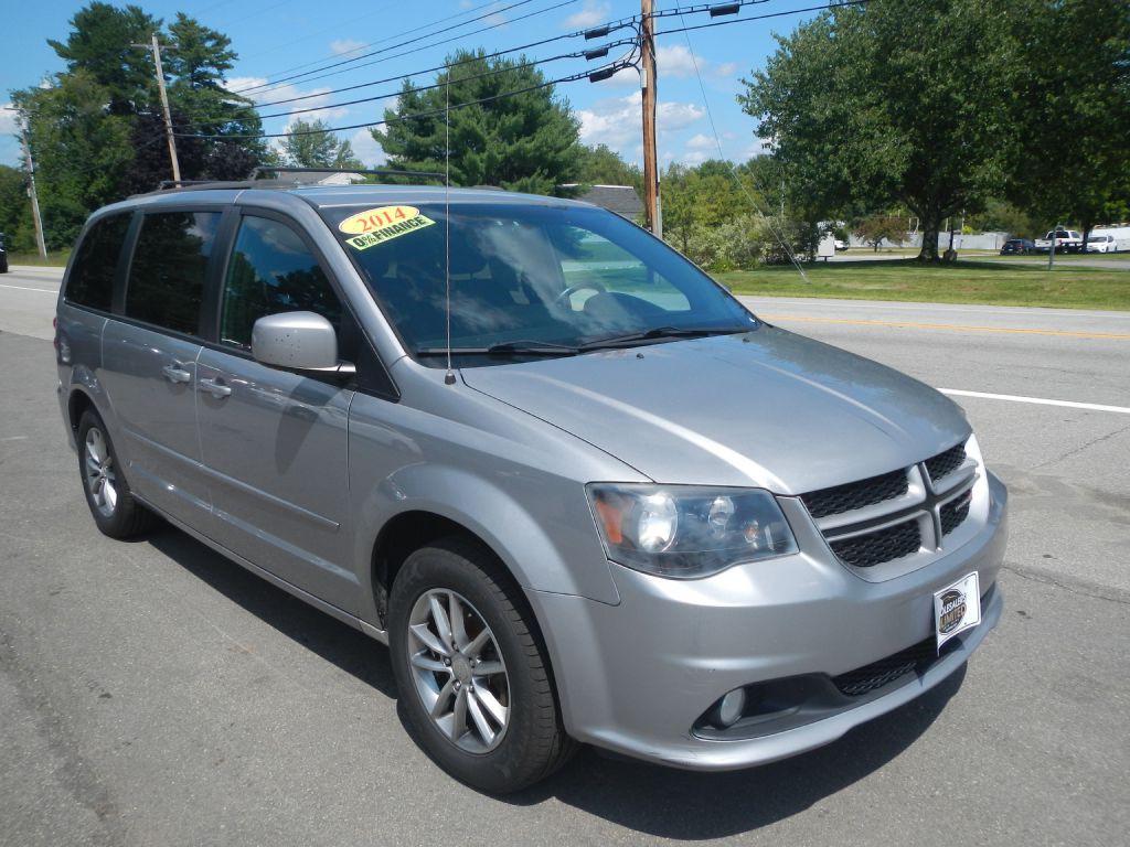 2014 Dodge Grand Caravan Image 2