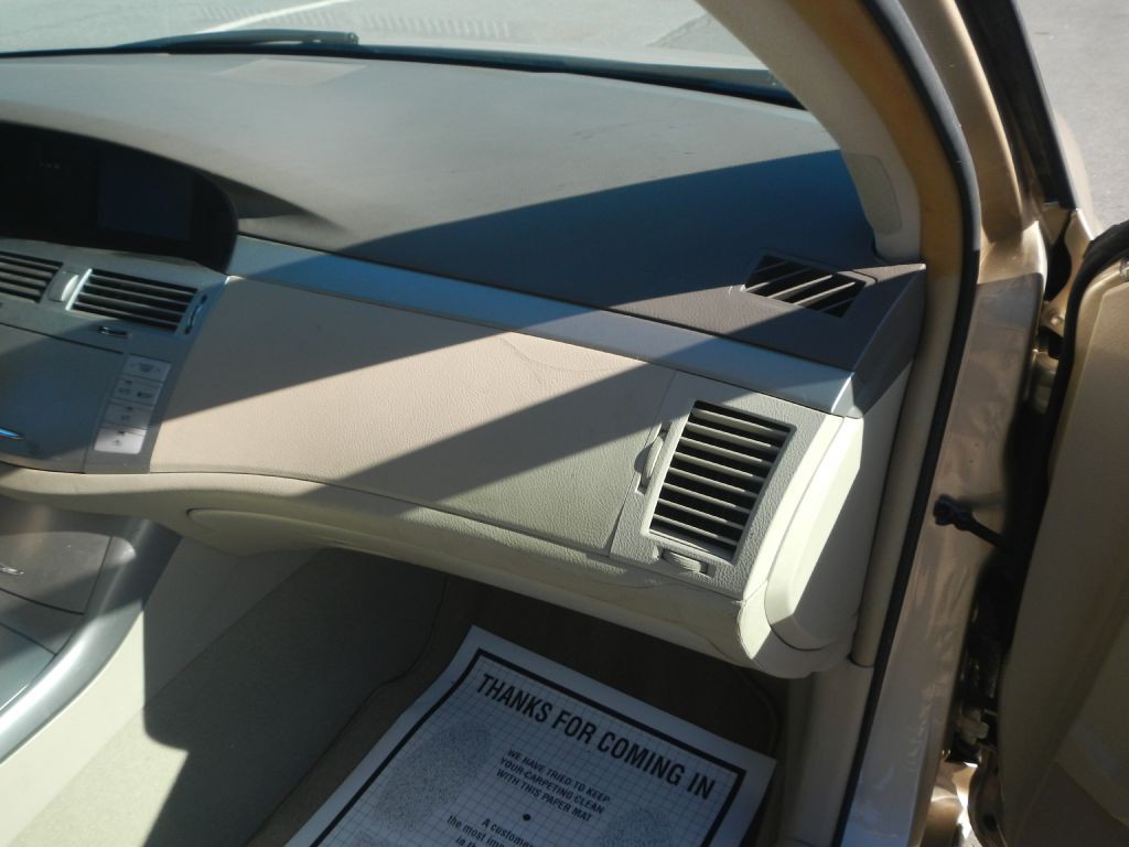2009 Toyota Avalon Image 16