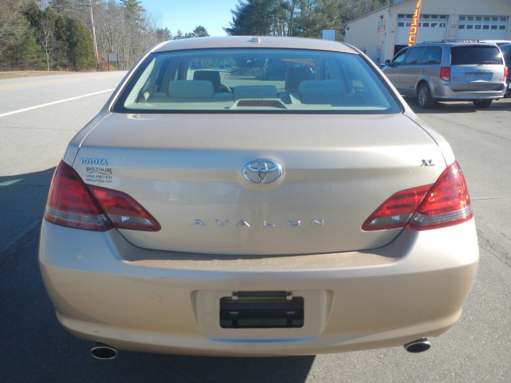 2009 Toyota Avalon Image 28