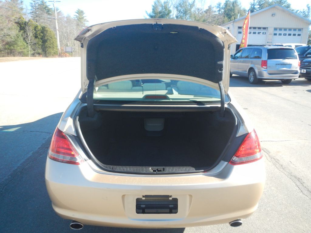 2009 Toyota Avalon Image 30