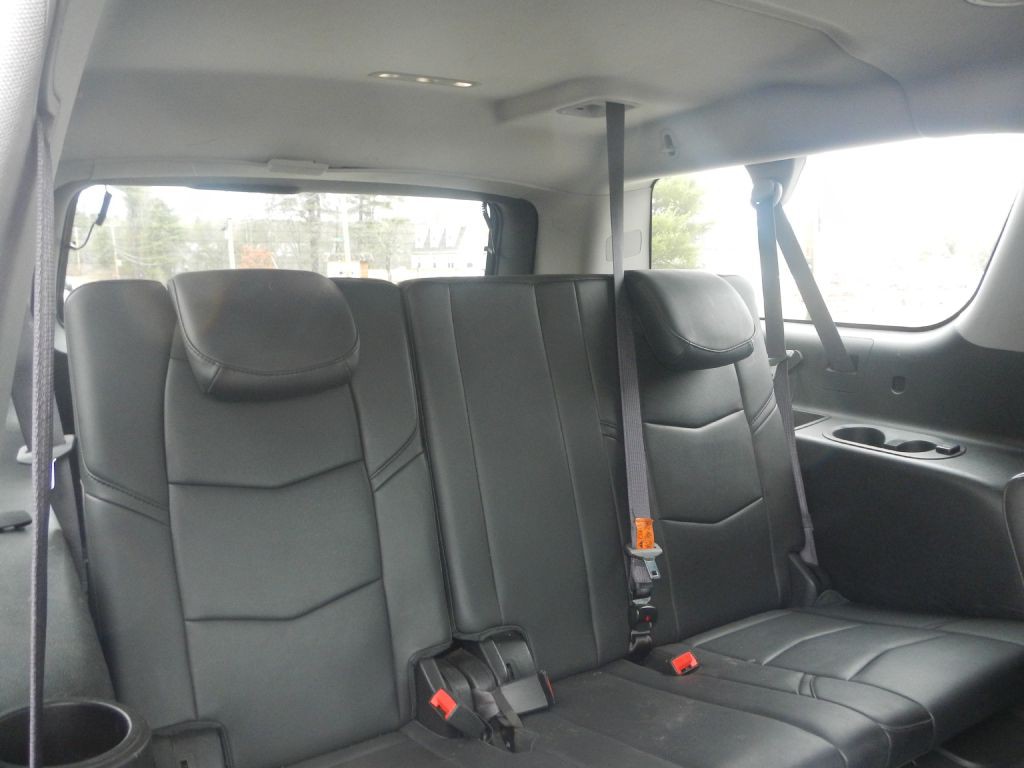 2015 Cadillac Escalade Image 6