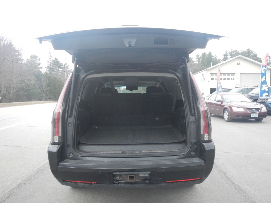 2015 Cadillac Escalade Image 36