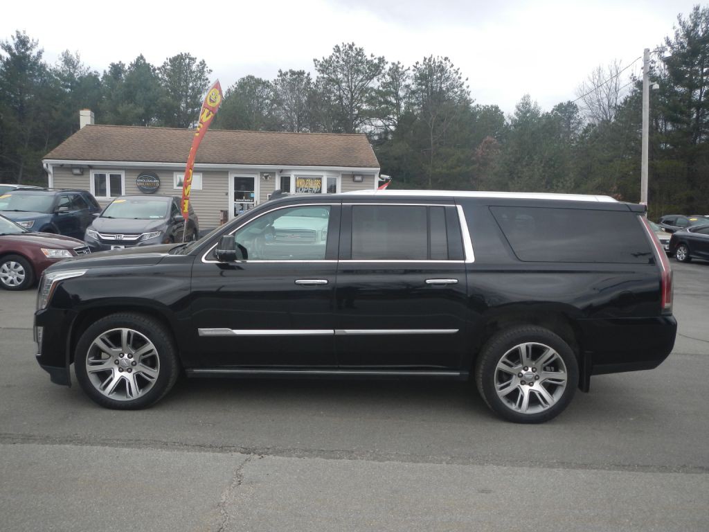 2015 Cadillac Escalade Image 39