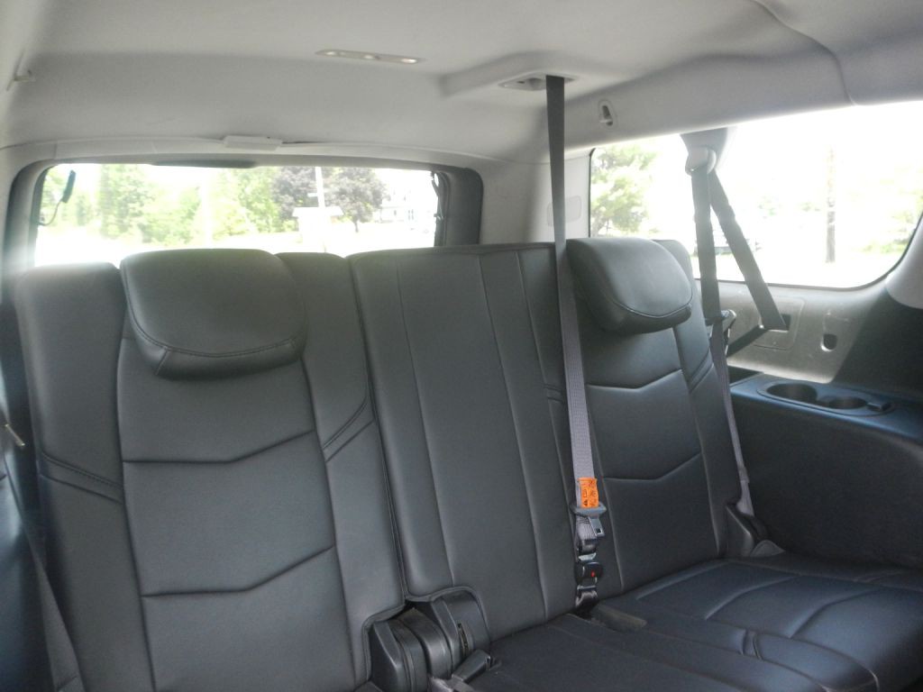 2015 Cadillac Escalade Image 6