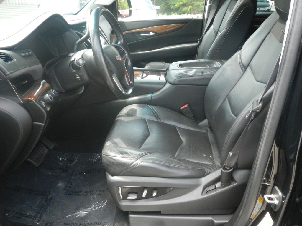 2015 Cadillac Escalade Image 48
